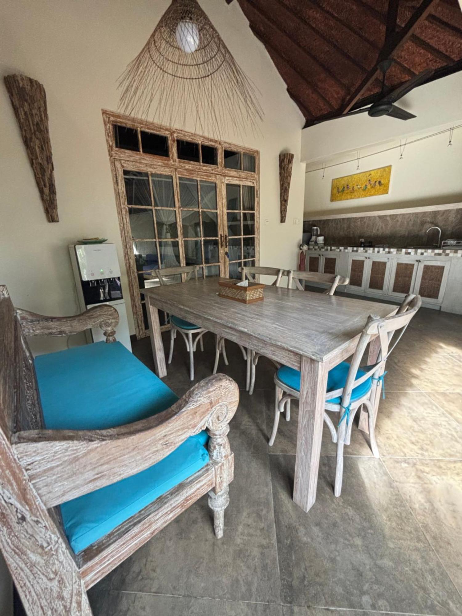 Breezy Point Villas Nusa Dua  Exteriör bild