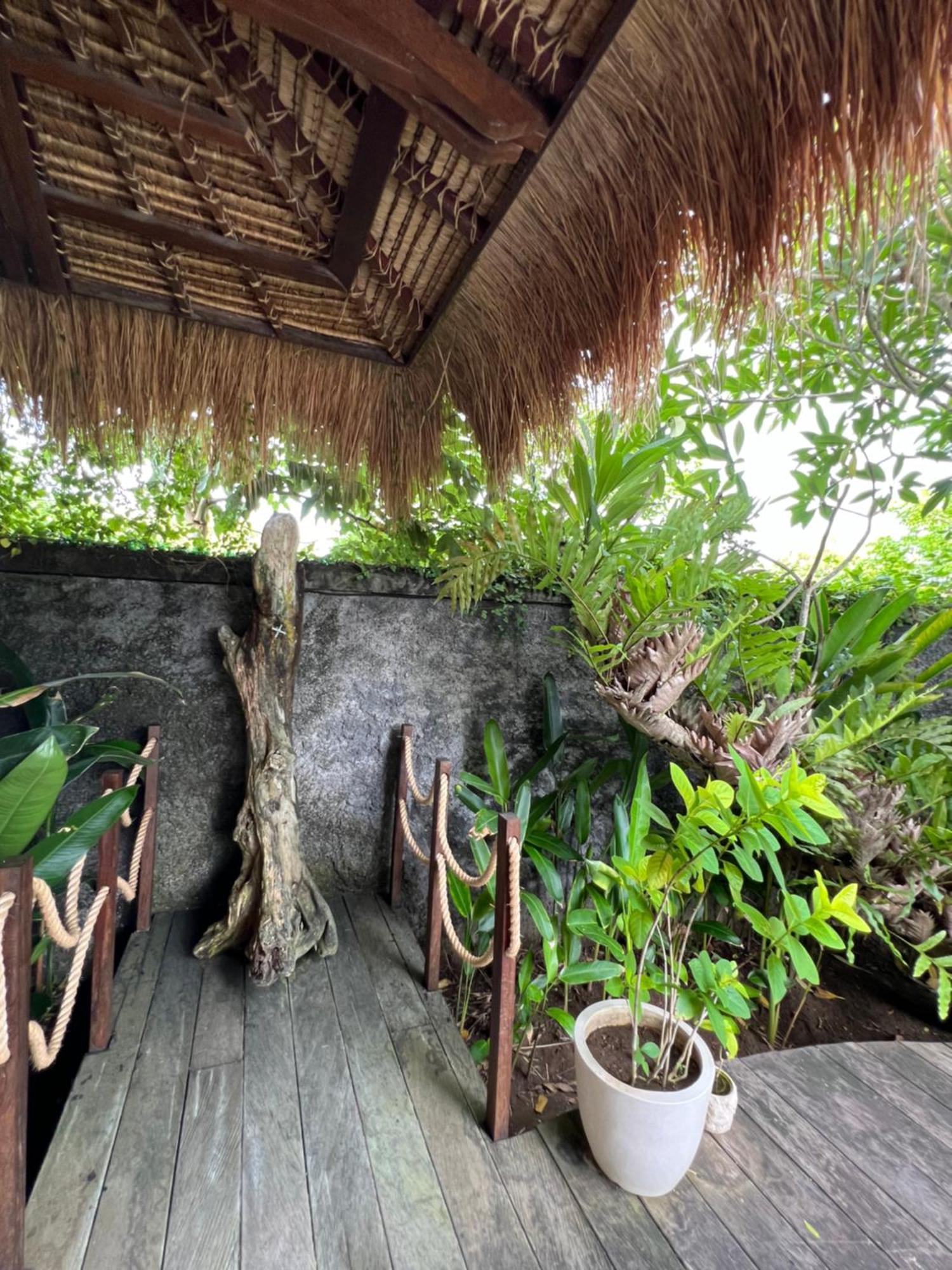 Breezy Point Villas Nusa Dua  Exteriör bild
