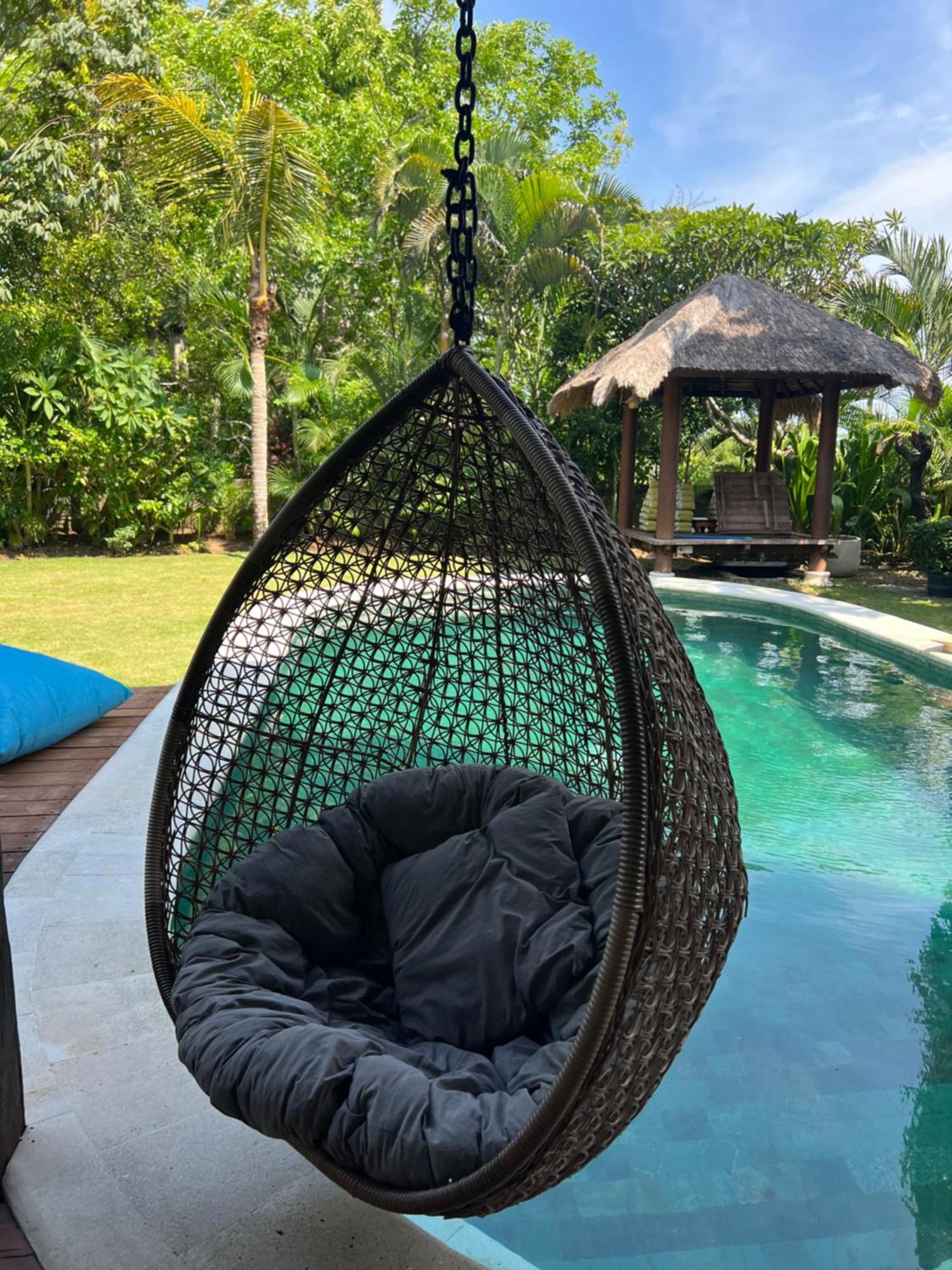 Breezy Point Villas Nusa Dua  Exteriör bild